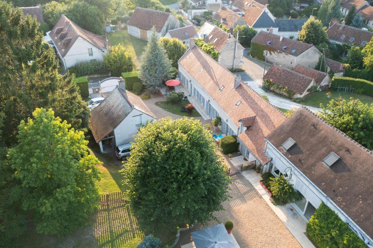 Le Clos De La Rousseliere Francueil Bagian luar foto