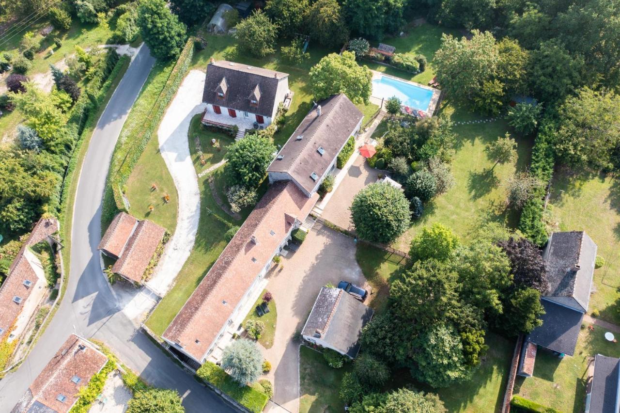Le Clos De La Rousseliere Francueil Bagian luar foto