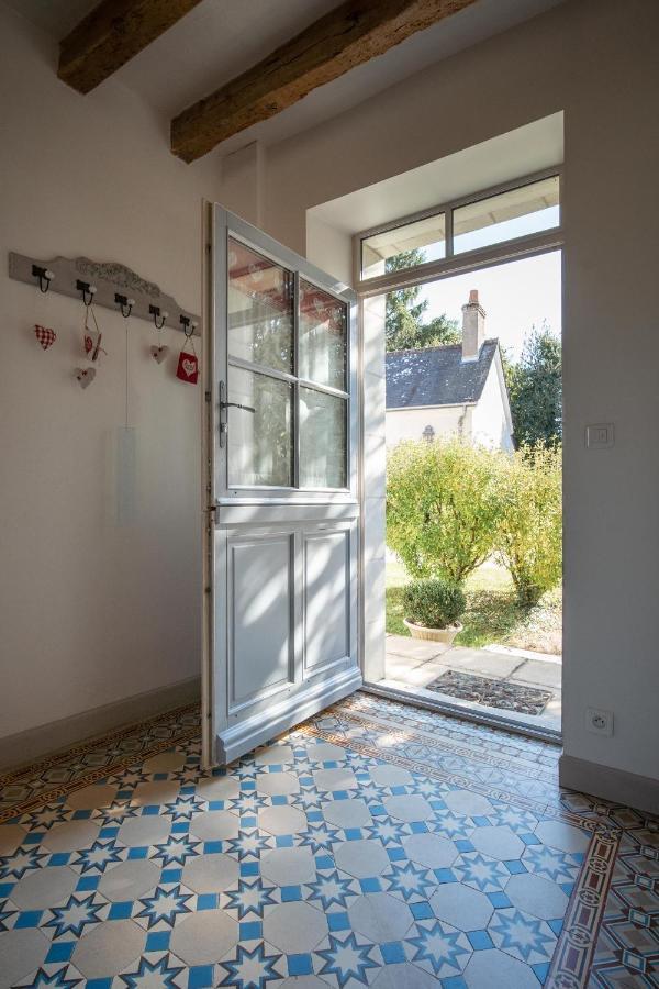 Le Clos De La Rousseliere Francueil Bagian luar foto